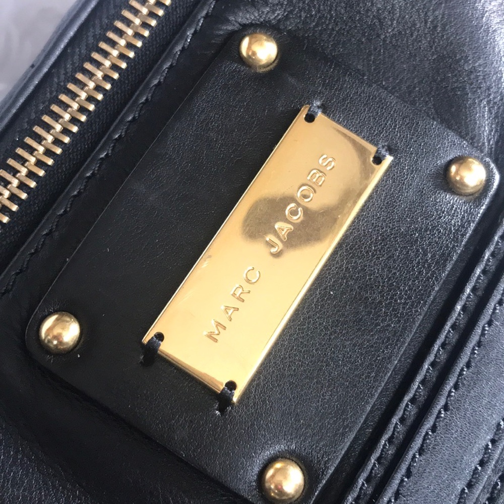 Authentic Marc Jacobs Purse - Picture 2 of 8